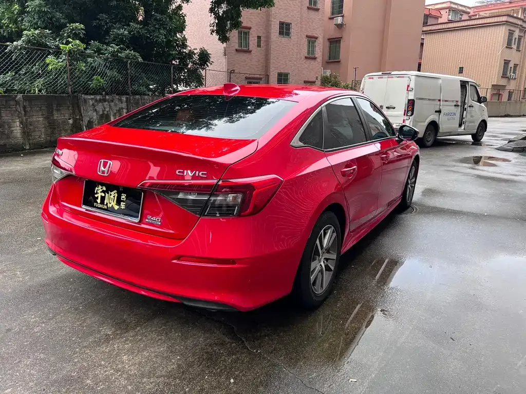 Honda Civic — фото 4