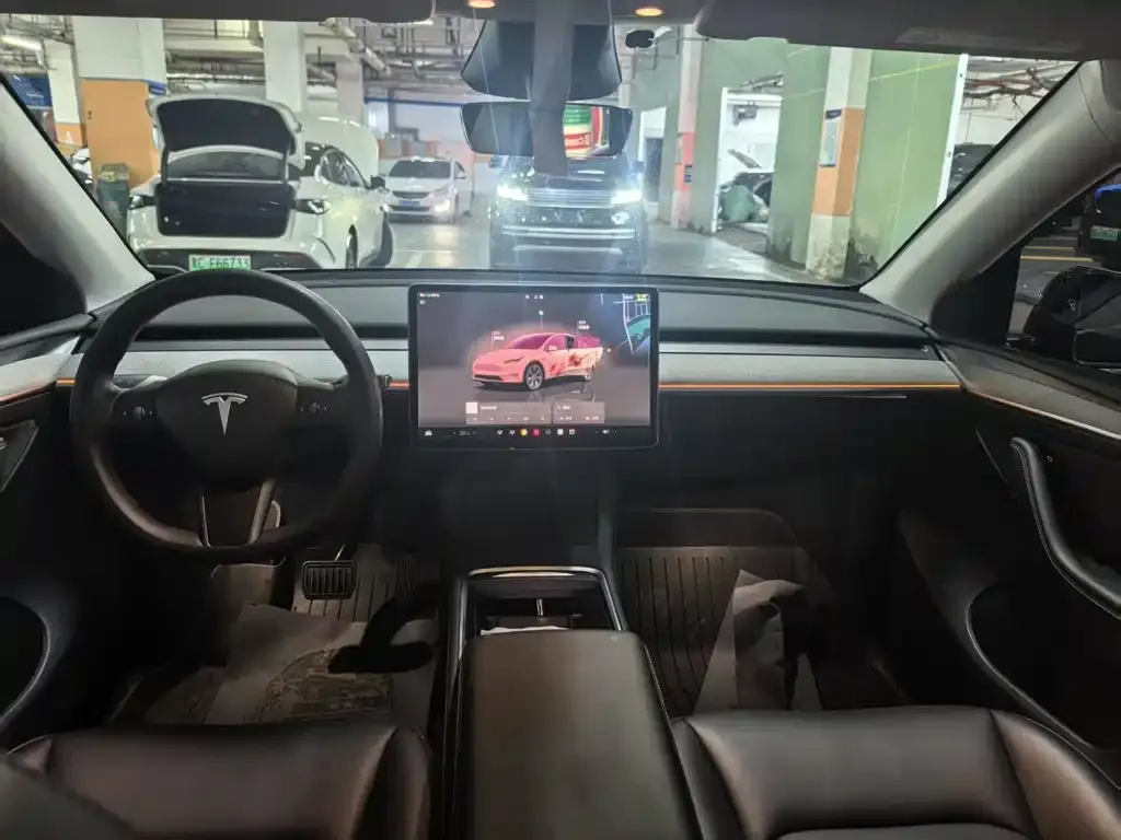 Tesla Model Y — фото 2
