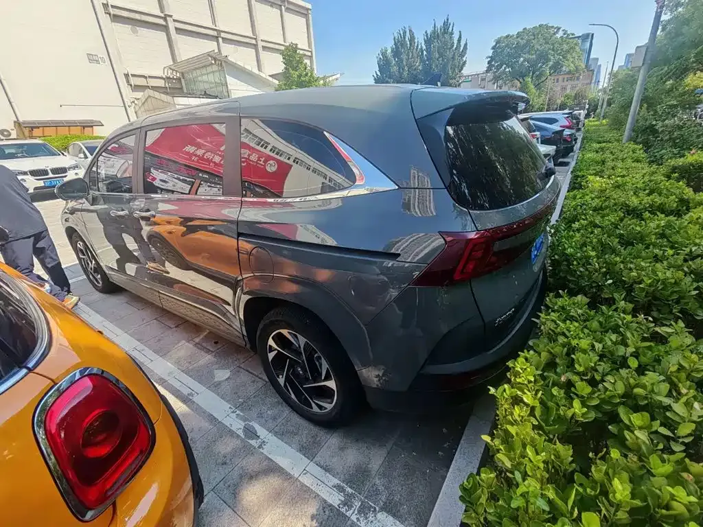 Hyundai Custo — фото 3