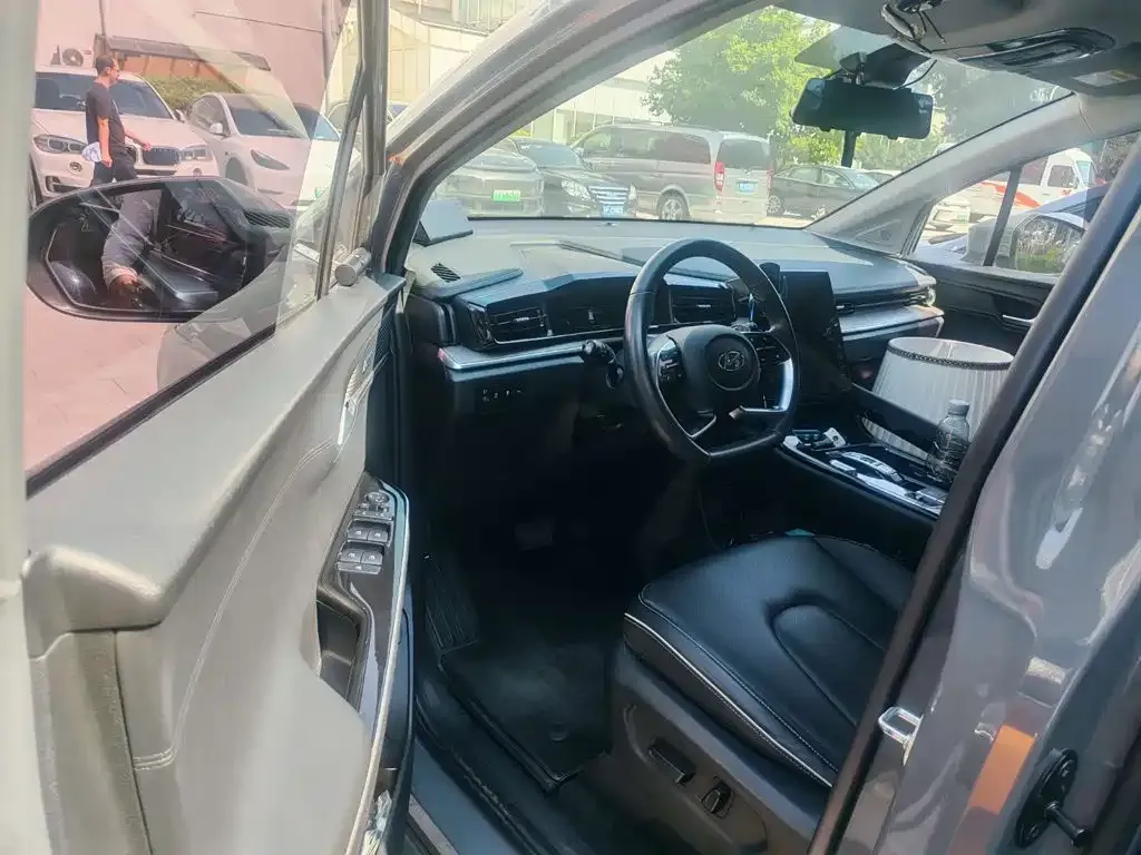 Hyundai Custo — фото 6