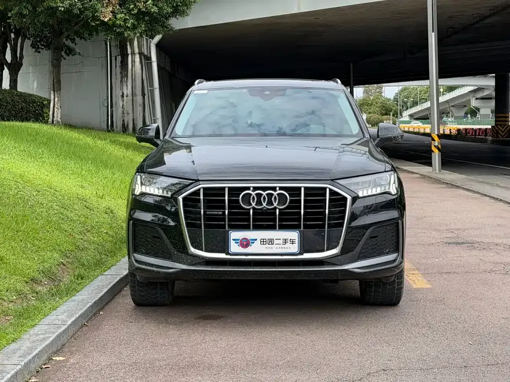Audi Q7 — фото 3