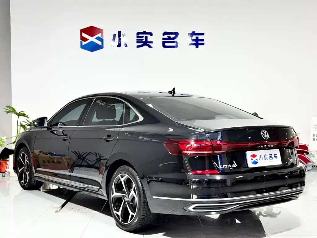 Volkswagen Passat — фото 3