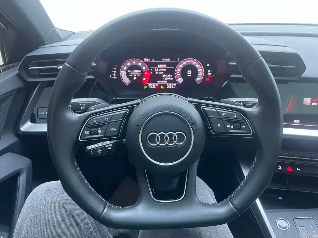 Audi A3 — фото 10