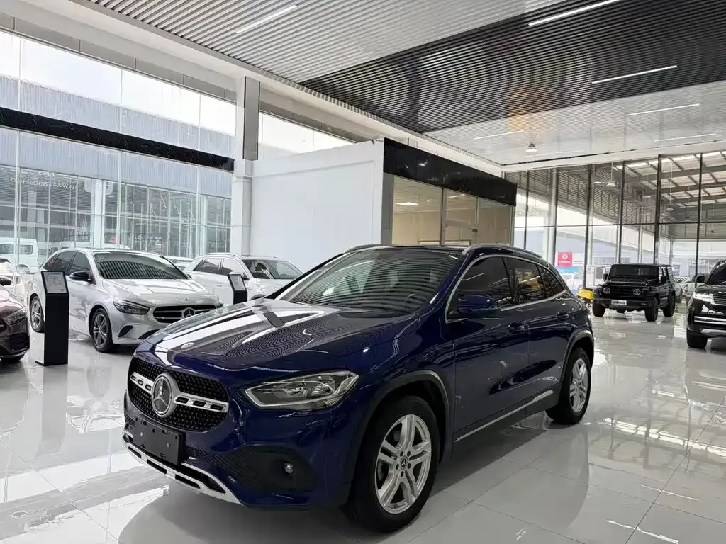 Mercedes-Benz GLA — фото 1