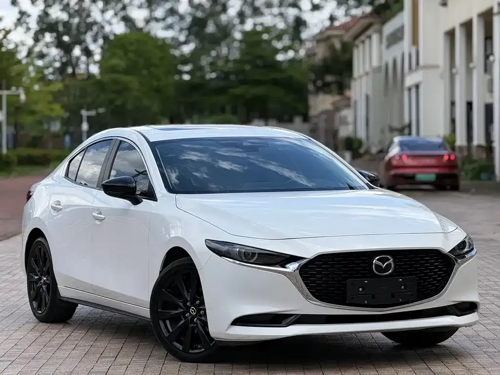 Mazda 3 Axela — фото 5