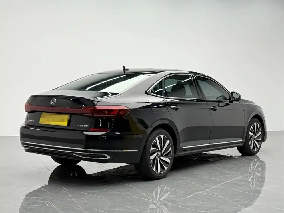 Volkswagen Passat — фото 4