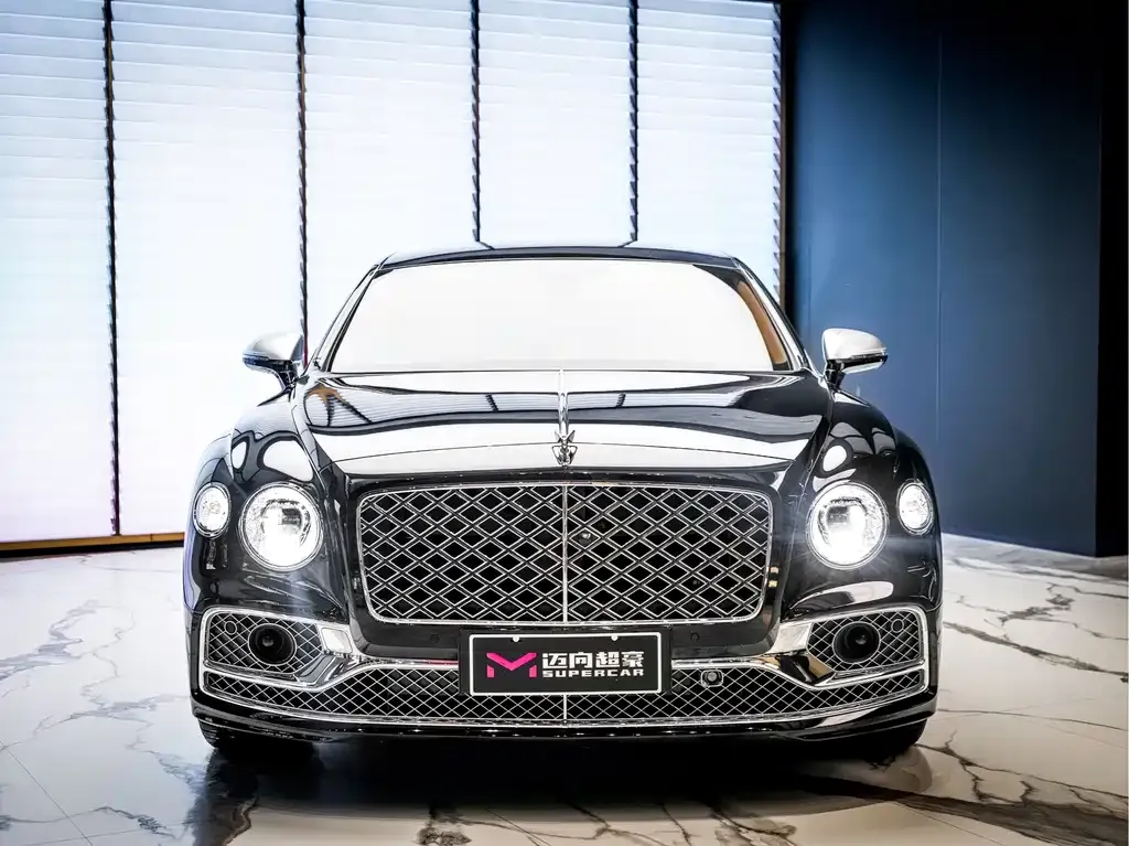 Bentley Flying Spur PHEV — фото 7