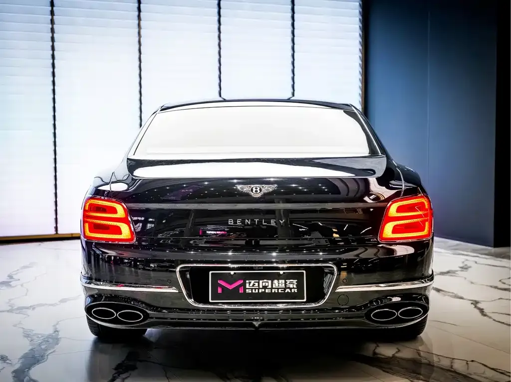 Bentley Flying Spur PHEV — фото 8