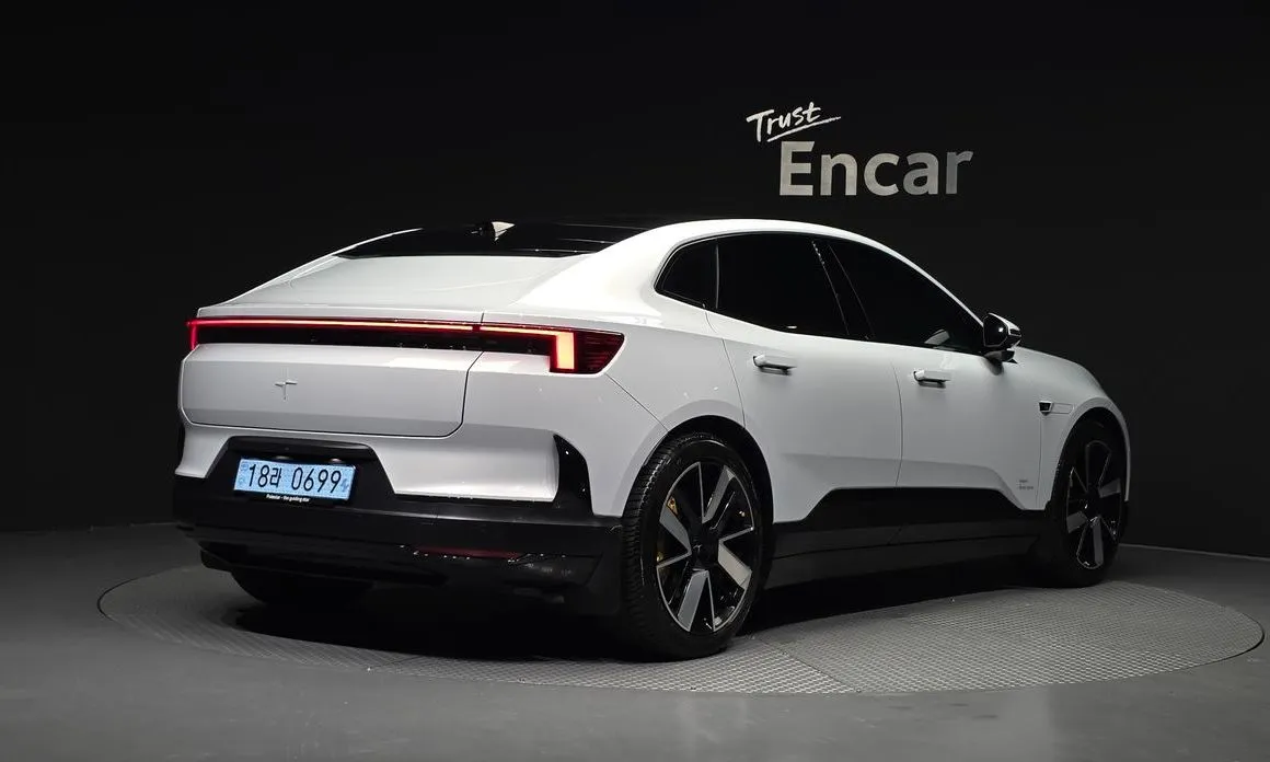 Polestar Polestar 4 — фото 2
