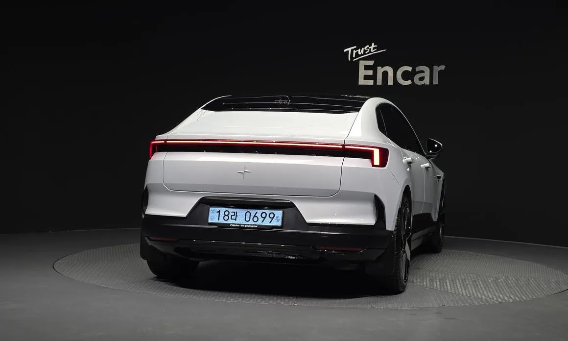 Polestar Polestar 4 — фото 3