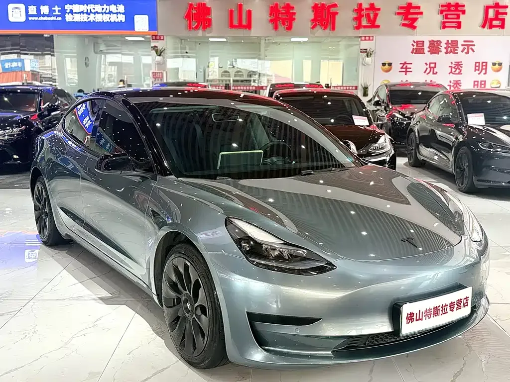 Tesla Model 3 — фото 10