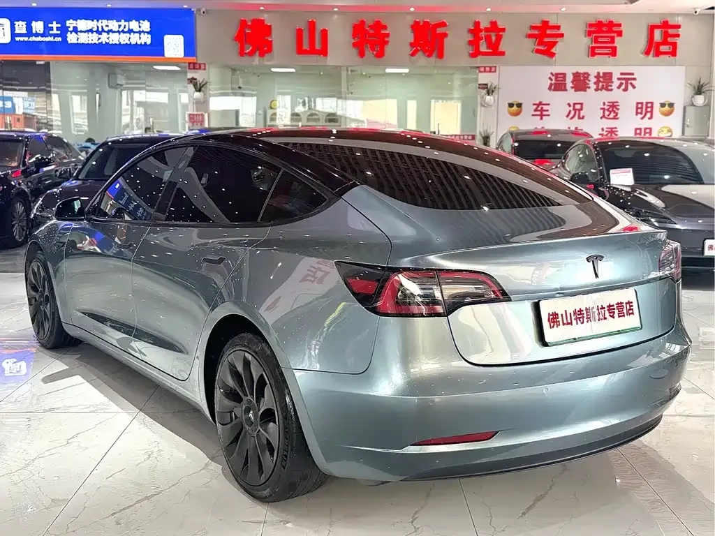 Tesla Model 3 — фото 6