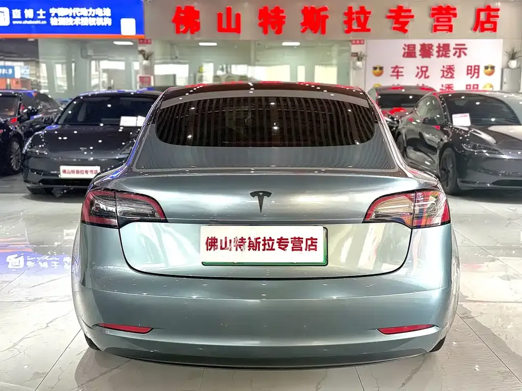 Tesla Model 3 — фото 2