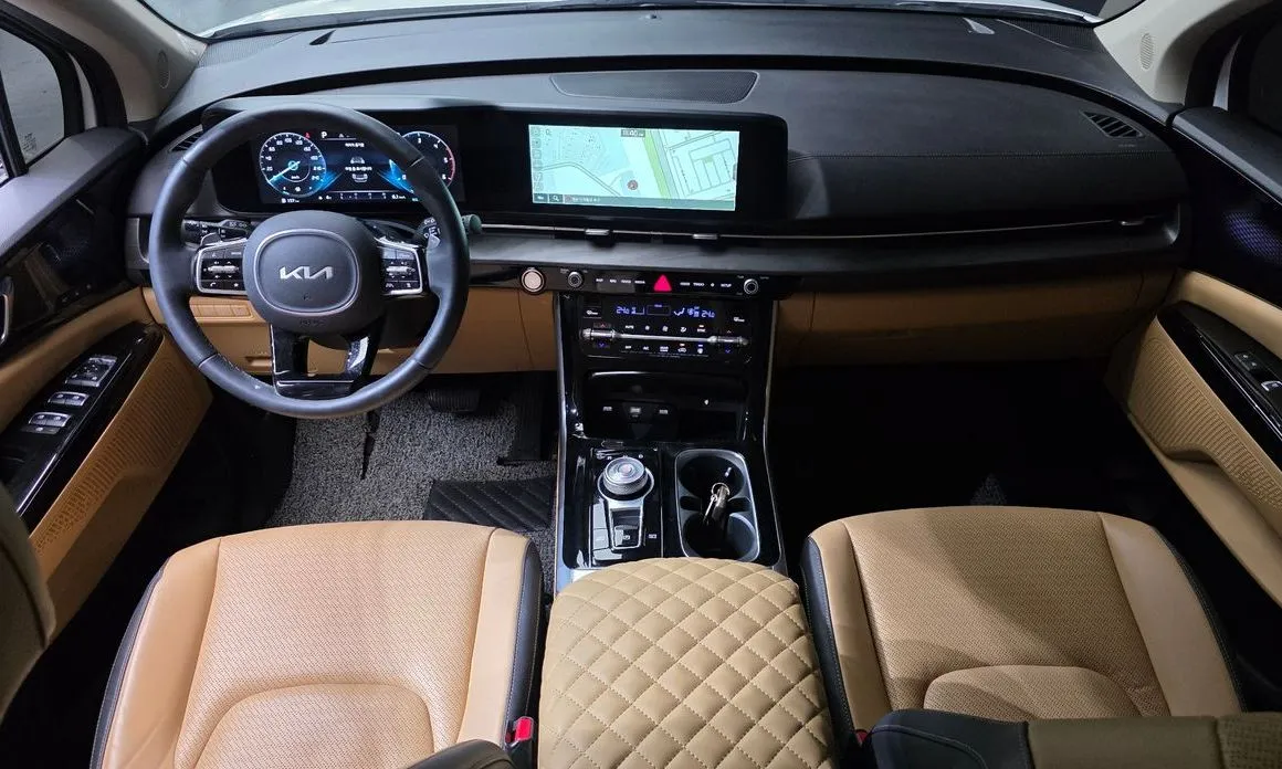 Kia Carnival — фото 10