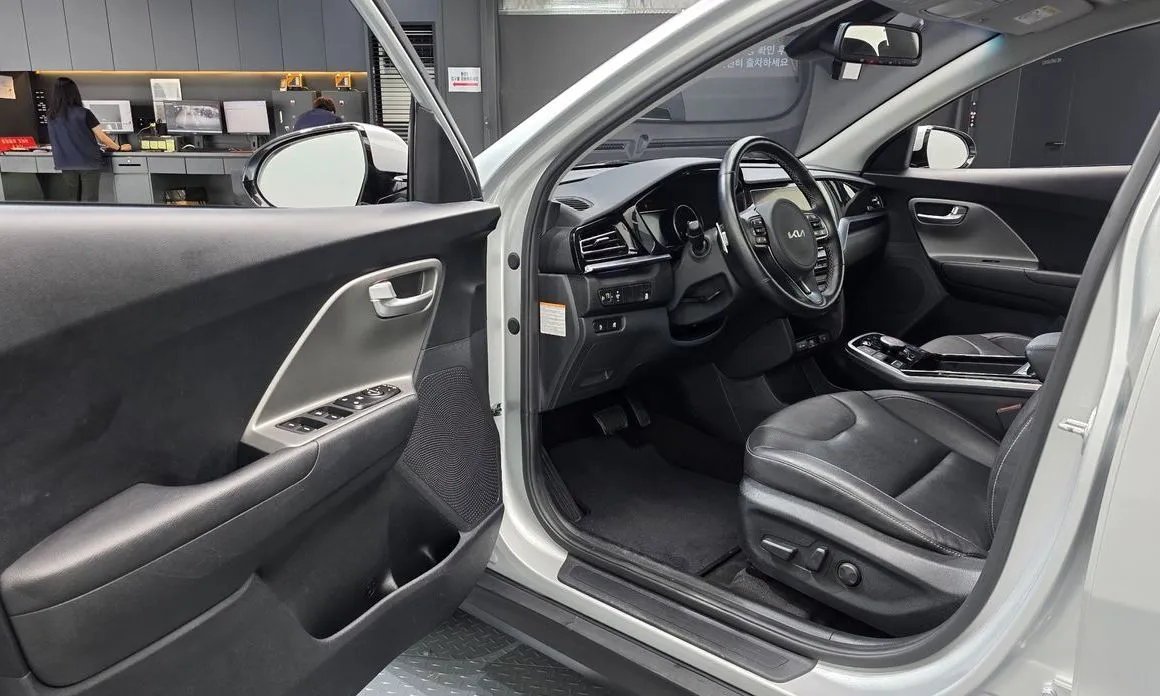 Kia Niro — фото 10