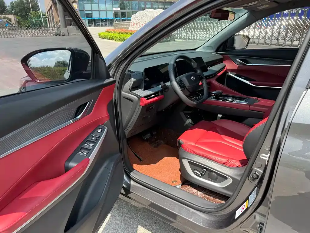Changan CS75PLUS — фото 10
