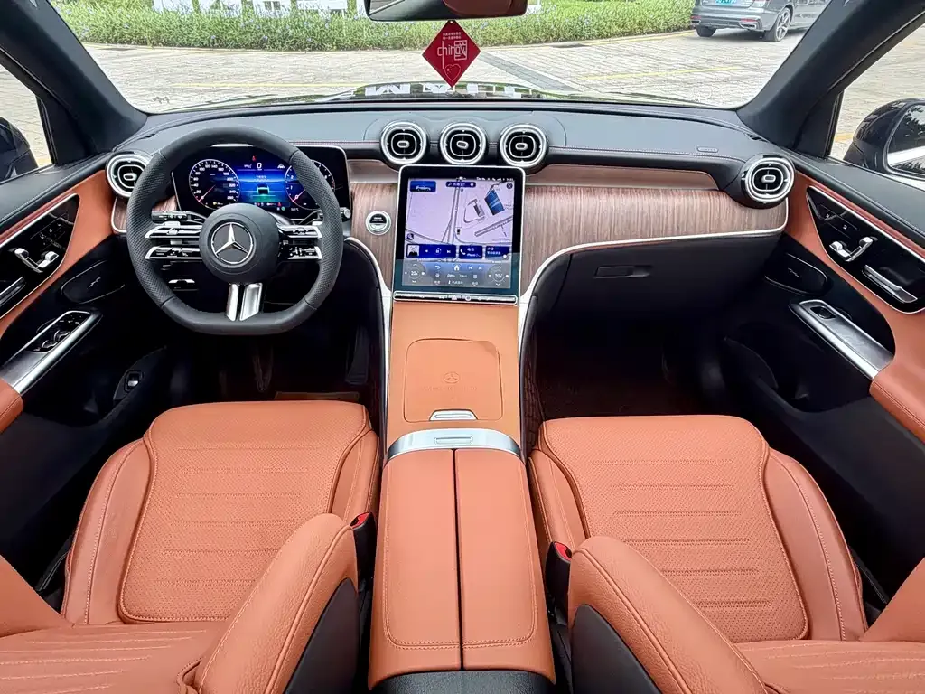 Mercedes-Benz GLC — фото 9
