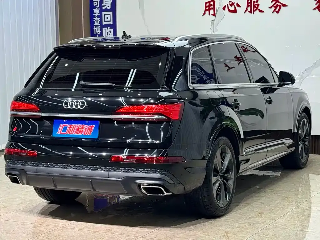 Audi Q7 — фото 4