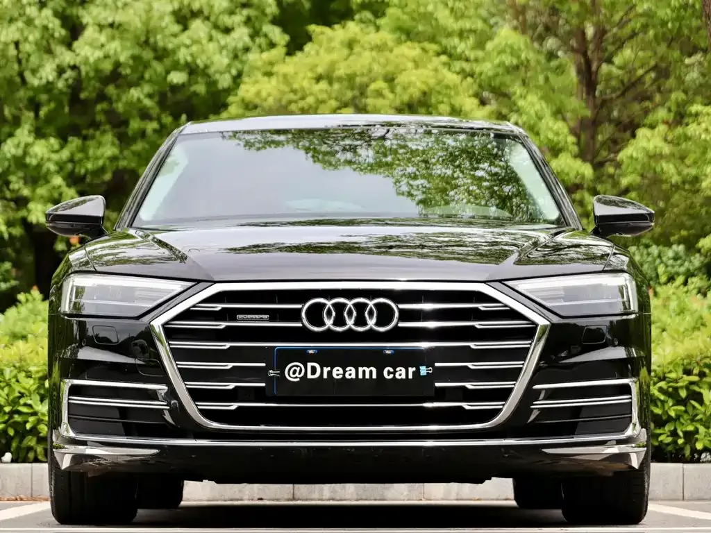 Audi A8 — фото 3