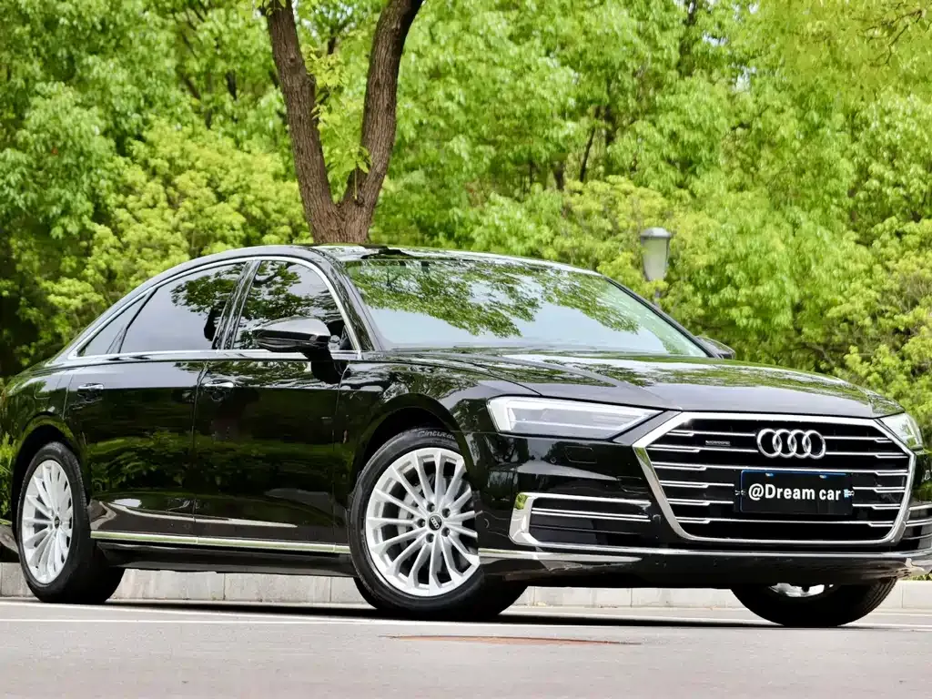 Audi A8 — фото 8
