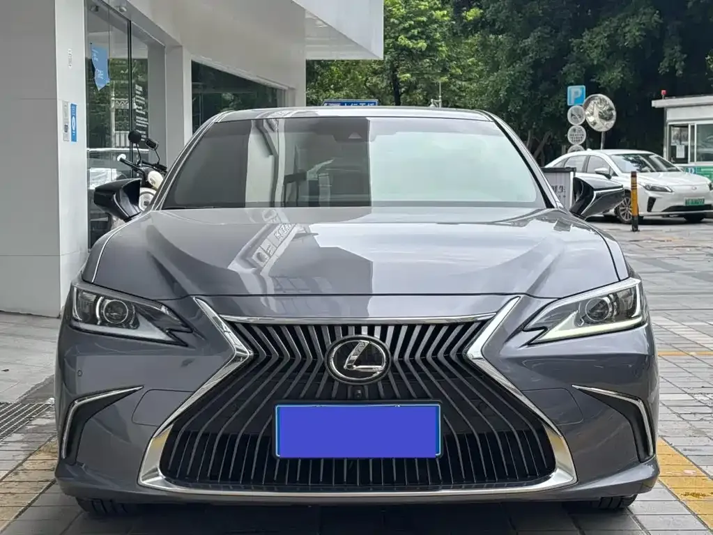 Lexus ES — фото 2