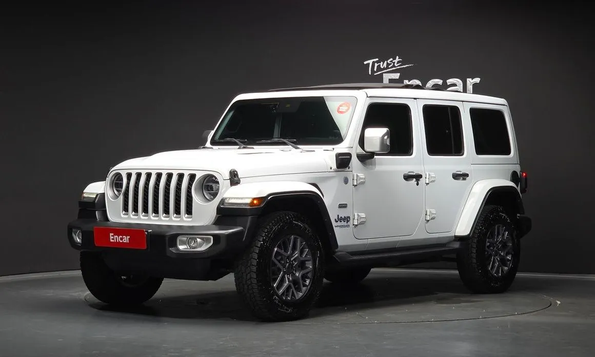 Jeep Wrangler — фото 1
