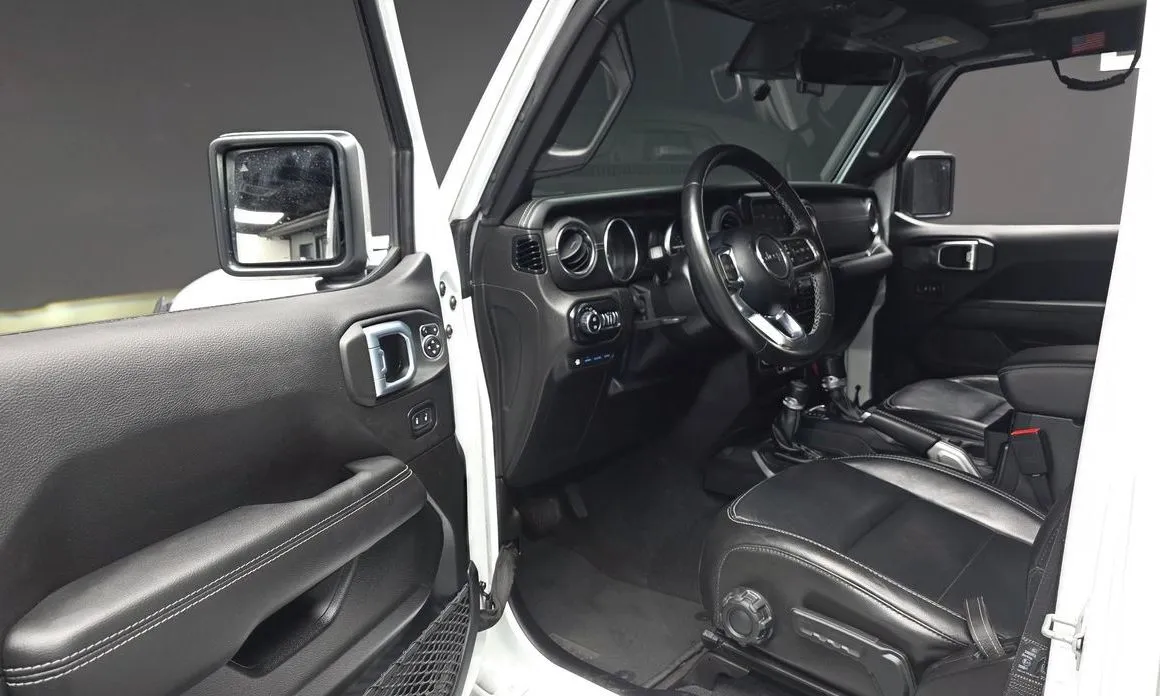 Jeep Wrangler — фото 6