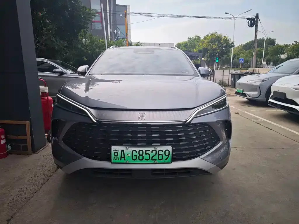 BYD L DM-i — фото 4