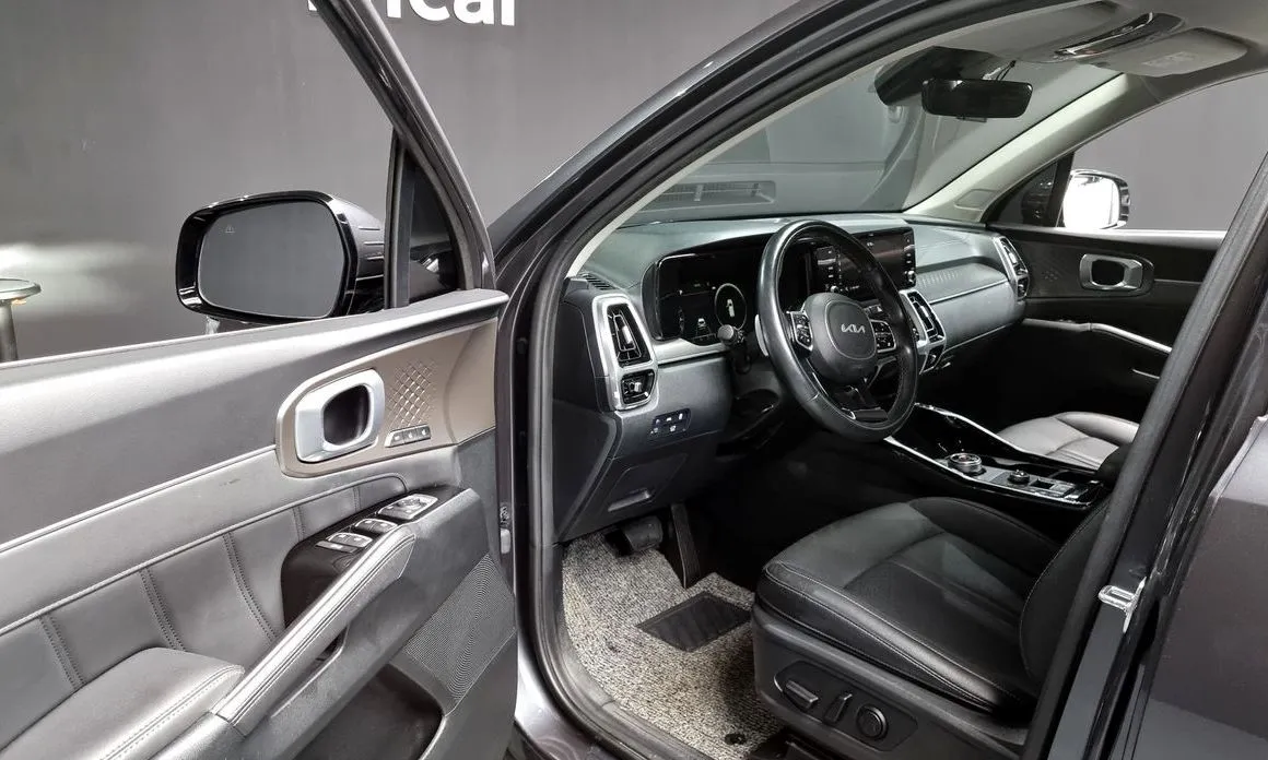 Kia Sorento — фото 6