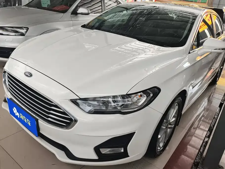 Ford Mondeo — фото 1
