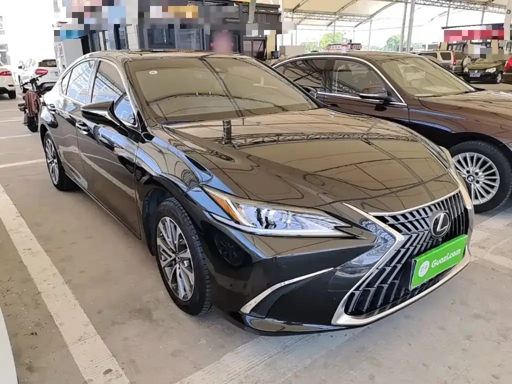 Lexus ES — фото 4