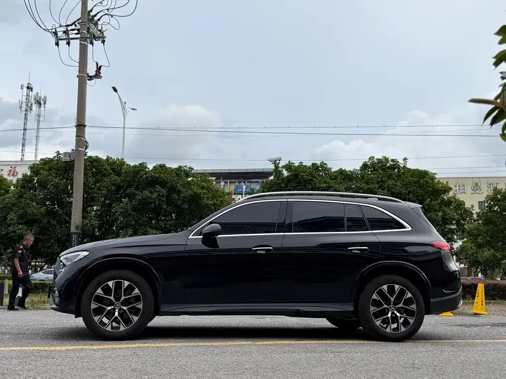 Mercedes-Benz GLC — фото 3