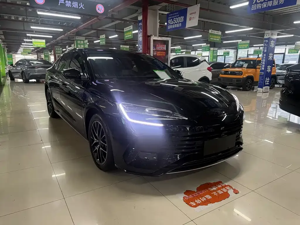 BYD Seal 07 DM-i — фото 10