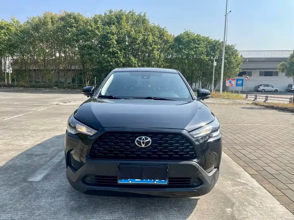 Toyota Corolla Cross — фото 10