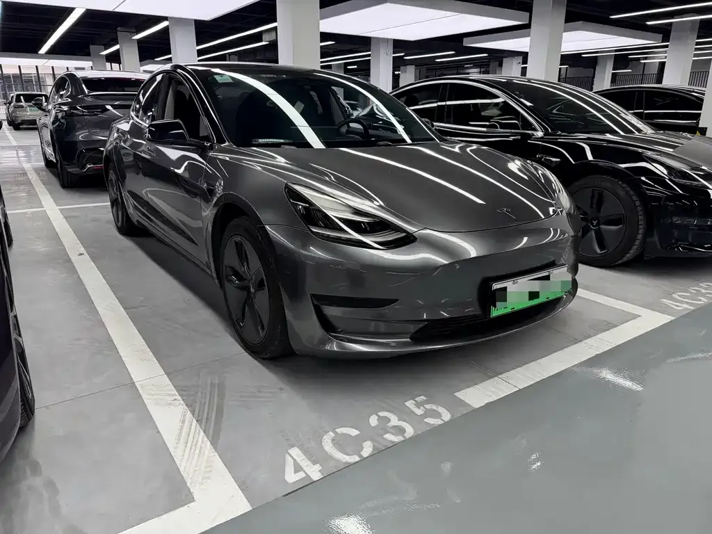 Tesla Model 3 — фото 7
