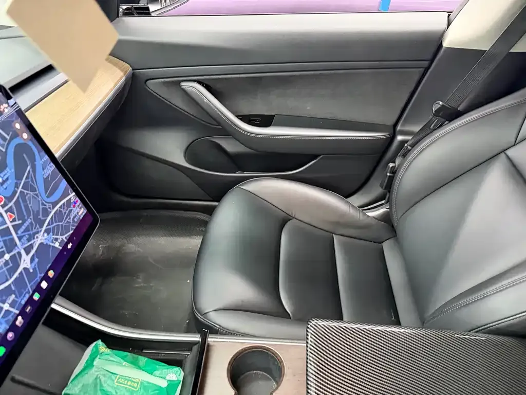 Tesla Model 3 — фото 3