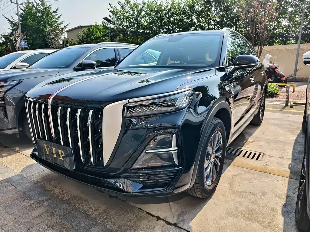 Hongqi HS5 — фото 1
