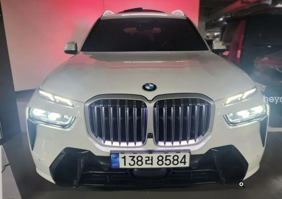 BMW X7 — фото 1