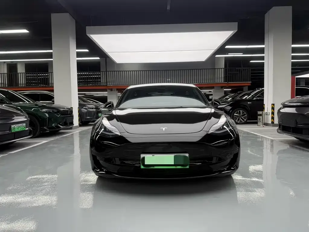 Tesla Model 3 — фото 4