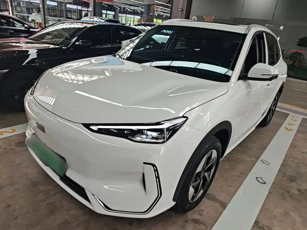 Geely Galaxy E5 — фото 1