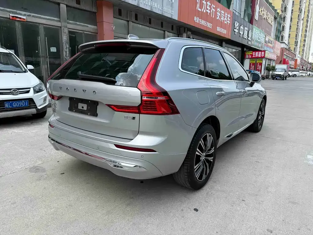 Volvo XC60 — фото 2