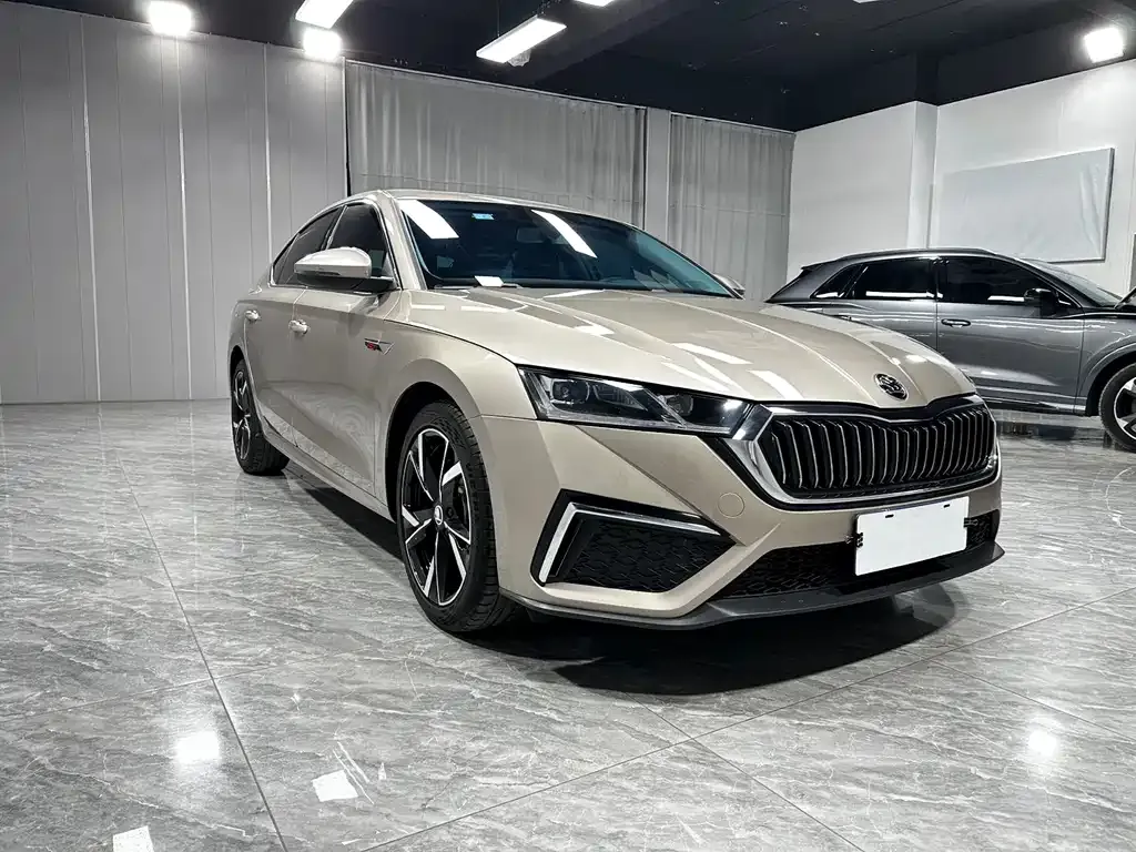 Skoda Octavia — фото 6