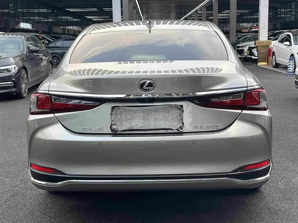 Lexus ES — фото 3