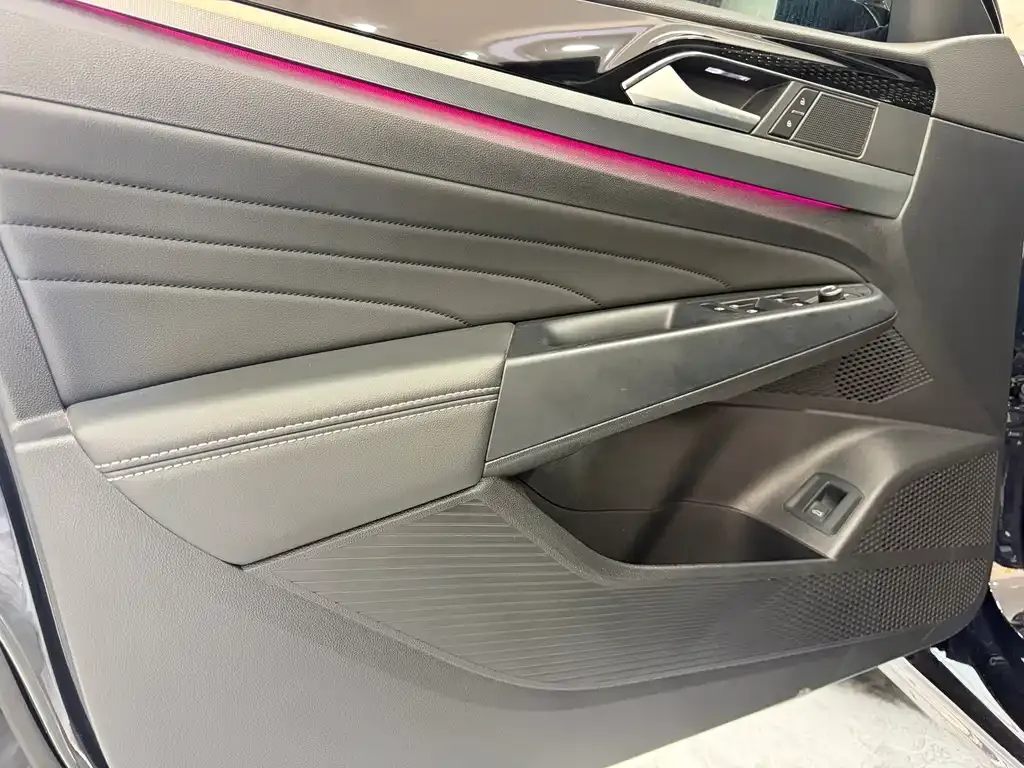 Volkswagen Passat — фото 4
