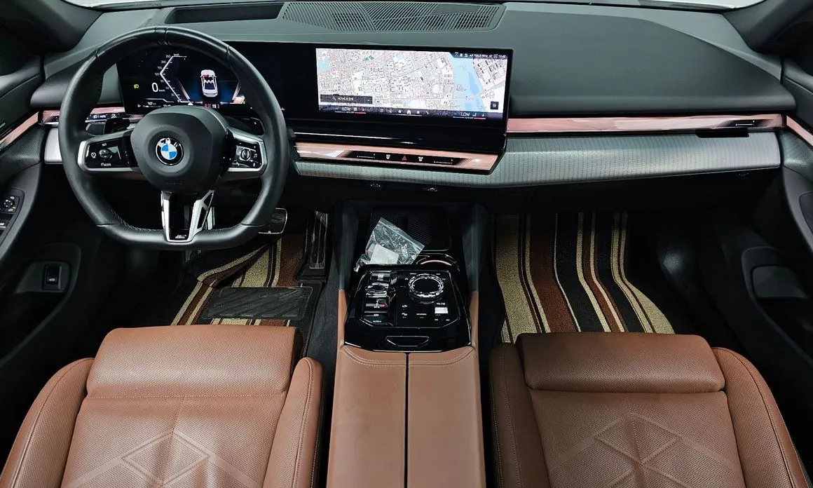 BMW 5-Series — фото 10