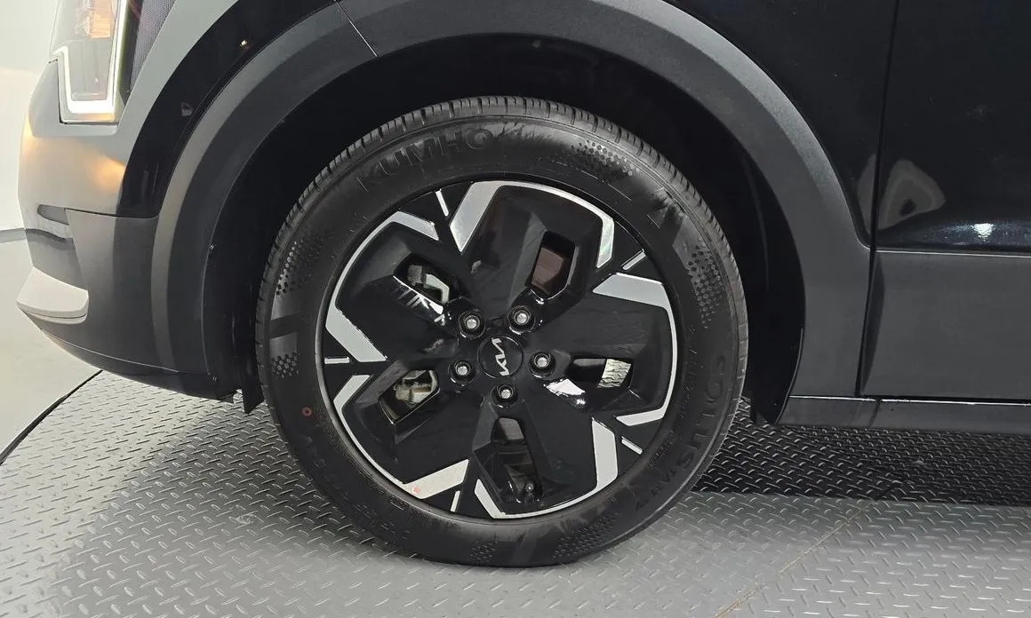 Kia Niro — фото 10