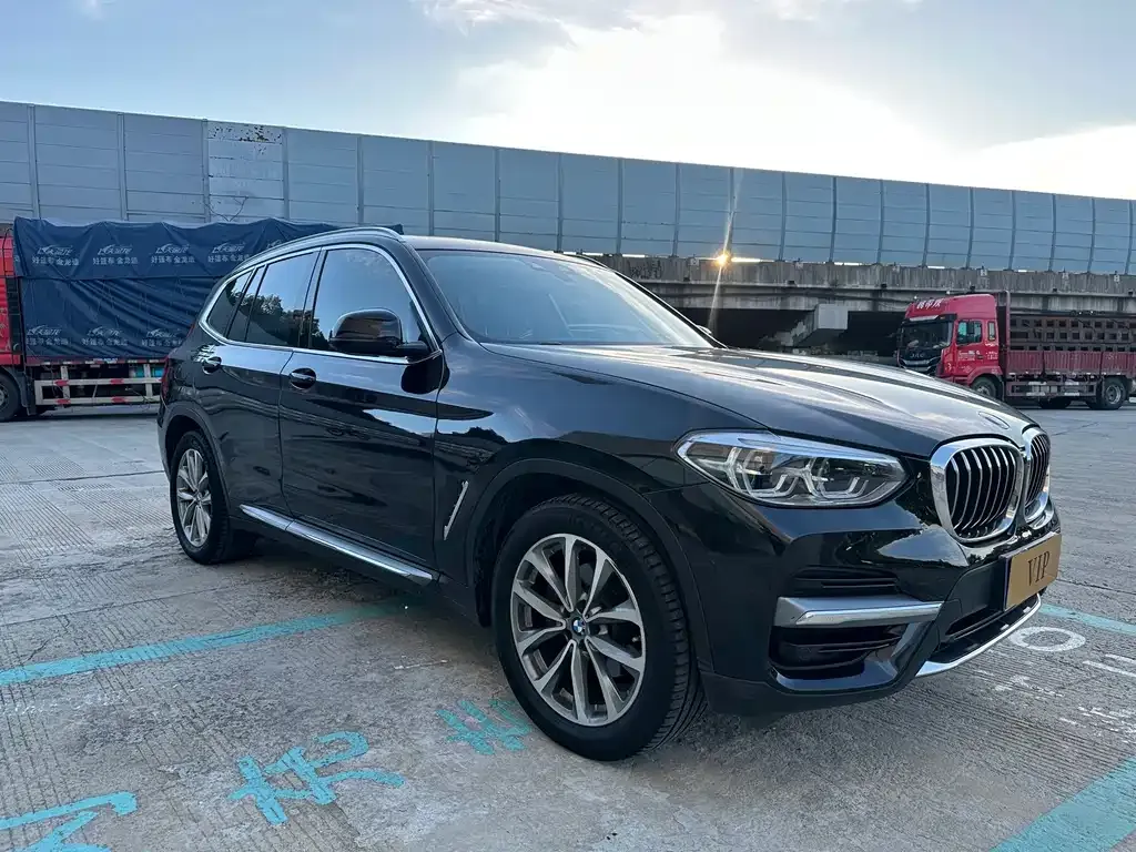 BMW X3 — фото 9