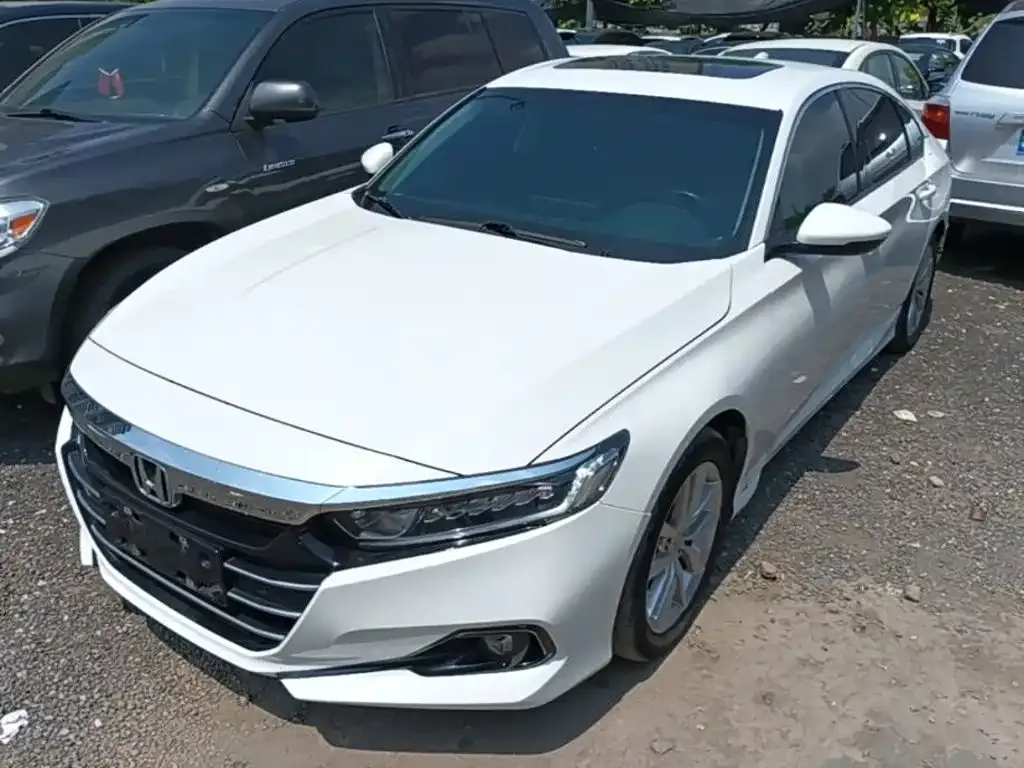 Honda Accord — фото 1
