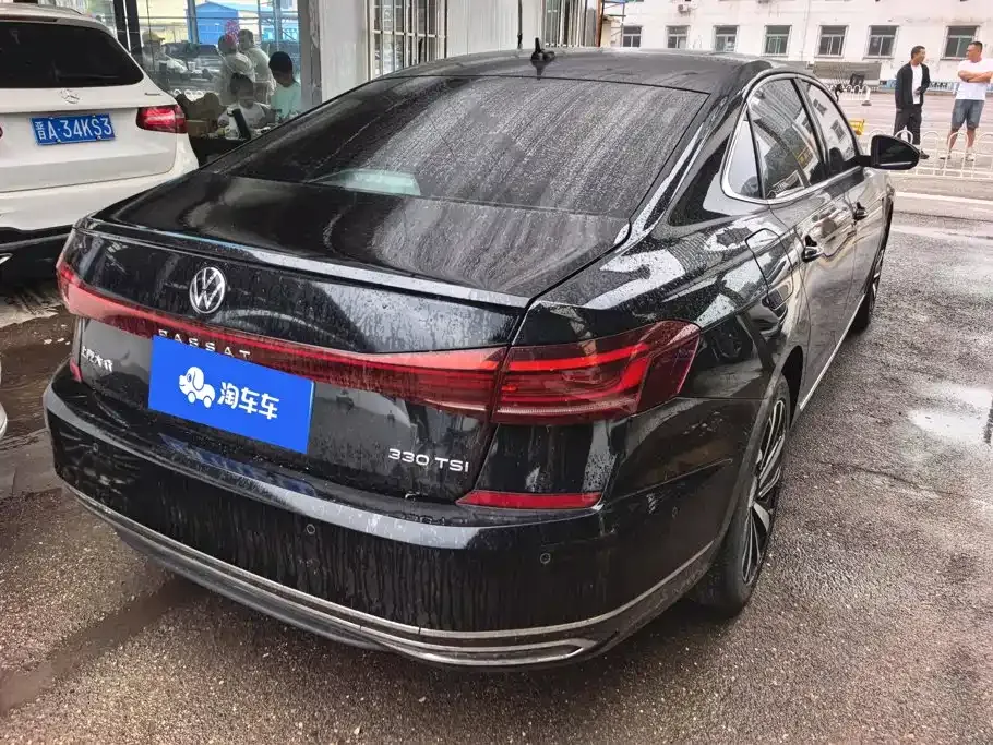 Volkswagen Passat — фото 7
