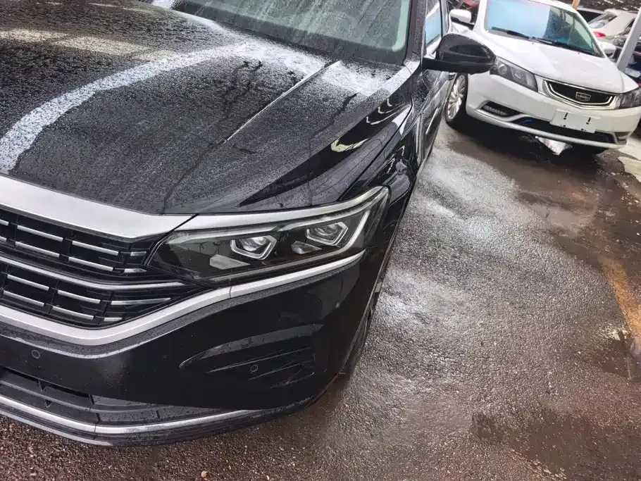 Volkswagen Passat — фото 10